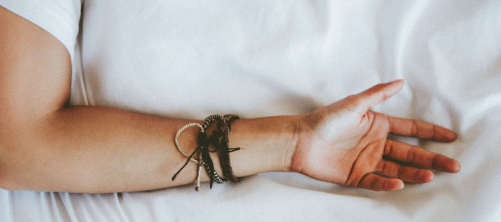 Slapen_steigerhouten_bed